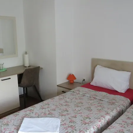 Apartamento Holidays 1 *